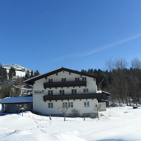 Gaestehaus Walpurga Russbach am Pass Gschütt Kültér fotó