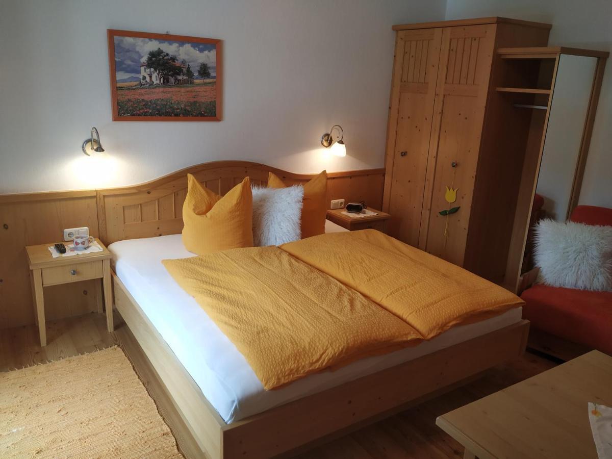 Gaestehaus Walpurga Russbach am Pass Gschütt Kültér fotó