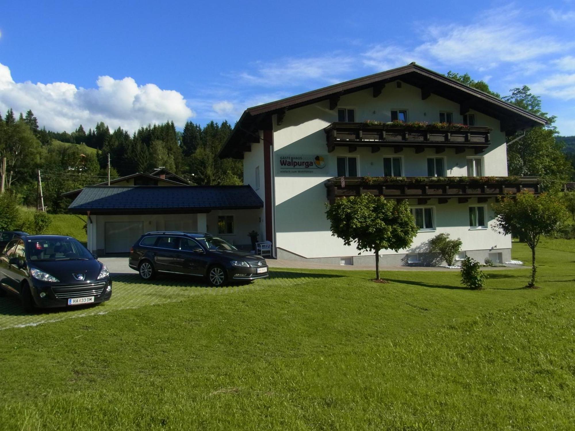 Gaestehaus Walpurga Russbach am Pass Gschütt Kültér fotó