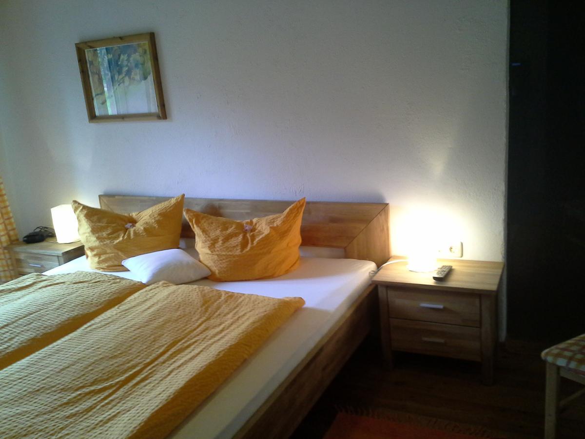 Gaestehaus Walpurga Russbach am Pass Gschütt Kültér fotó